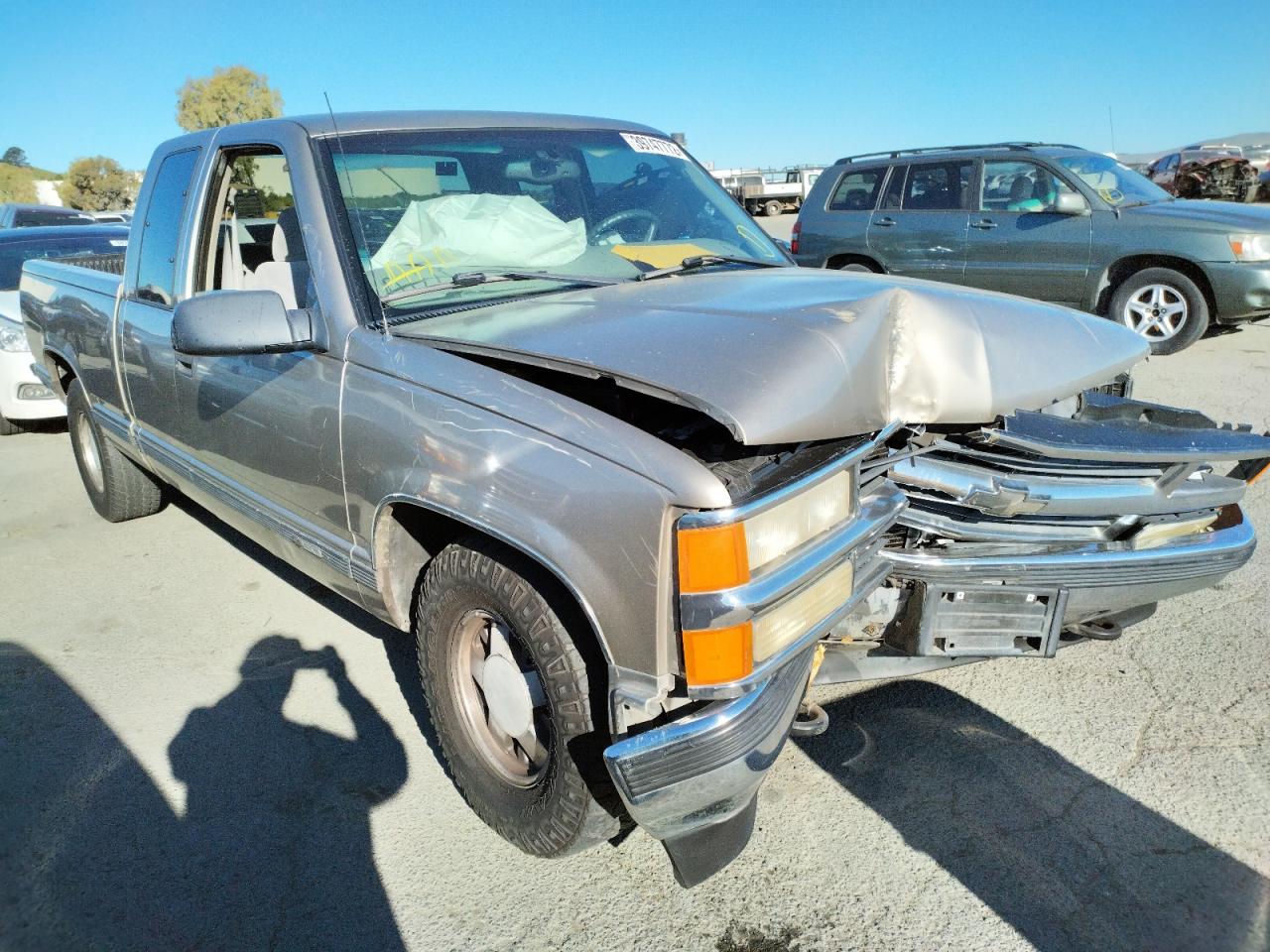 CHEVROLET GMT-400 C1 1998 مع رقم تعريف المركبة 1GCEC19M7WR157778 - صورة من المزاد