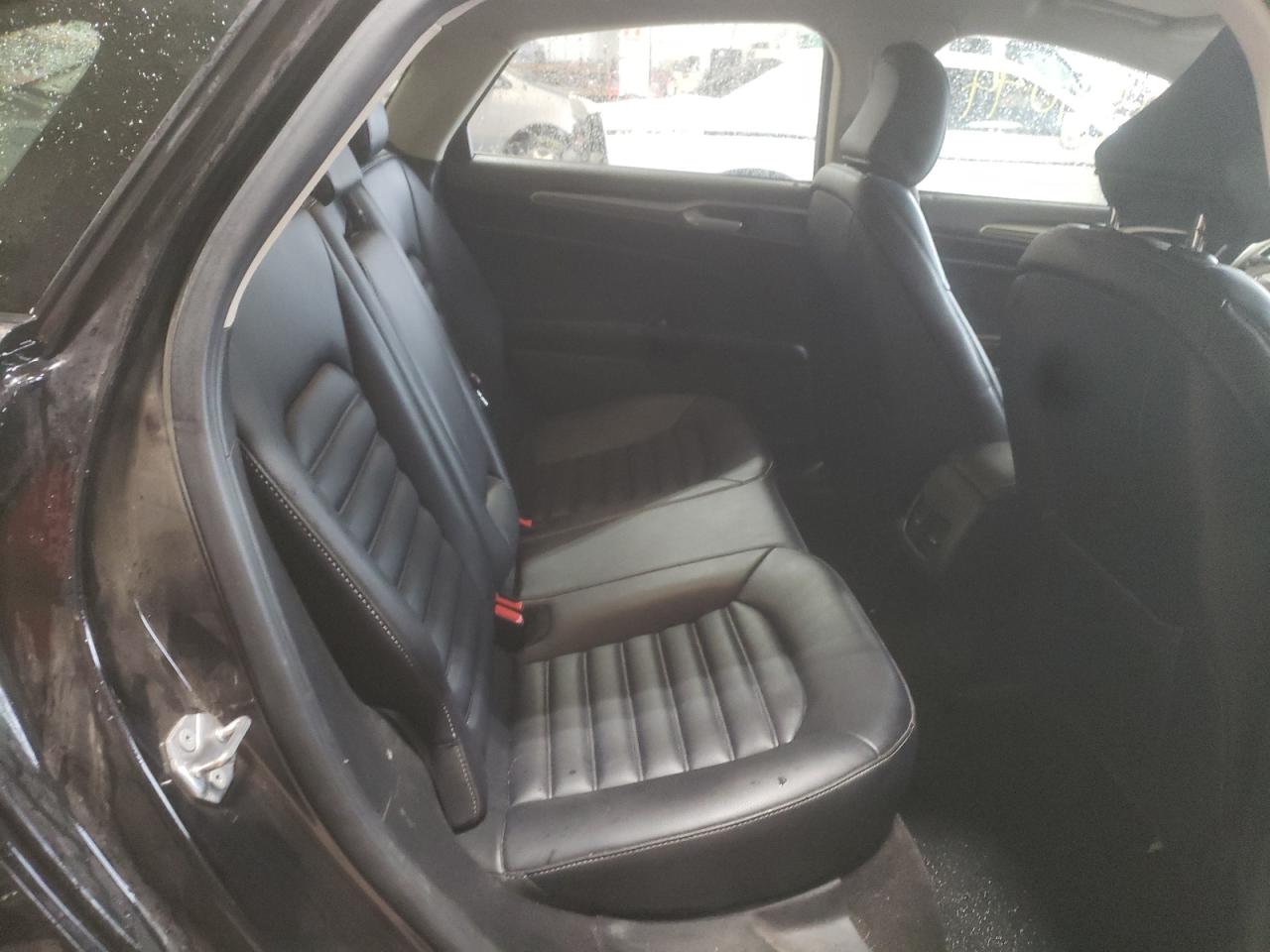 Photo 6 from auction – 2020 FORD FUSION with VIN 3FA6P0CD3LR130661