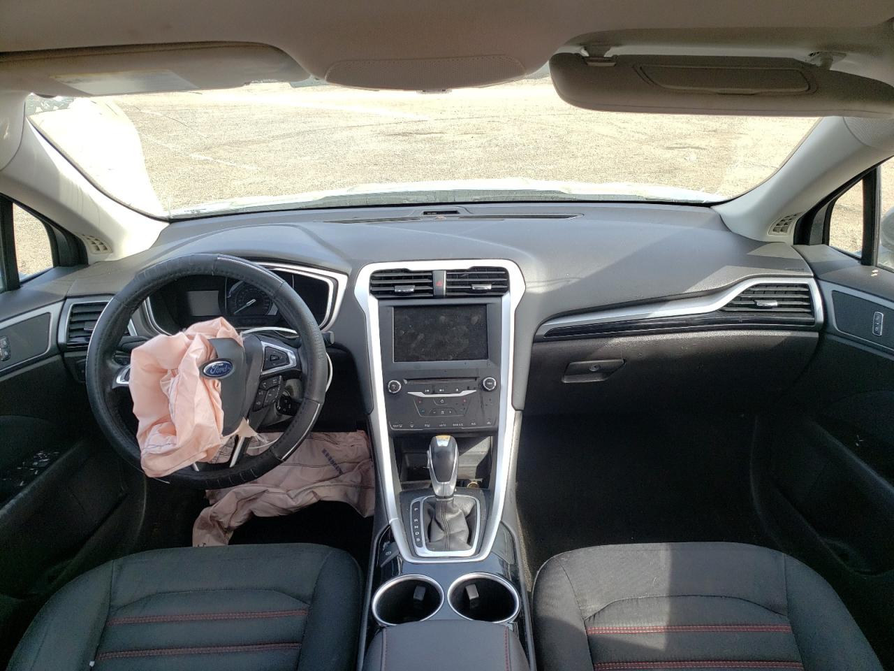 Photo 9 from auction – 2013 FORD FUSION SE with VIN 3FA6P0HR1DR138005