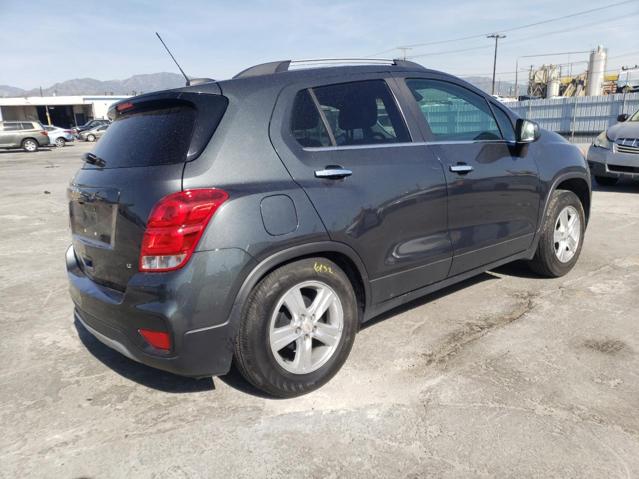 Photo 4 from auction – 2018 CHEVROLET TRAX 1LT with VIN KL7CJLSB4JB666193