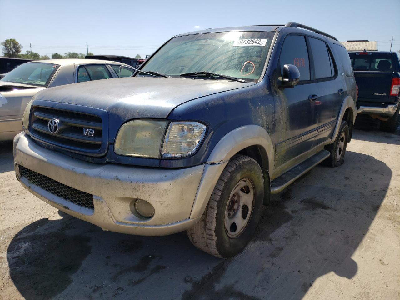 Photo 2 from auction – 2004 TOYOTA SEQUOIA SR with VIN 5TDZT34AX4S206559