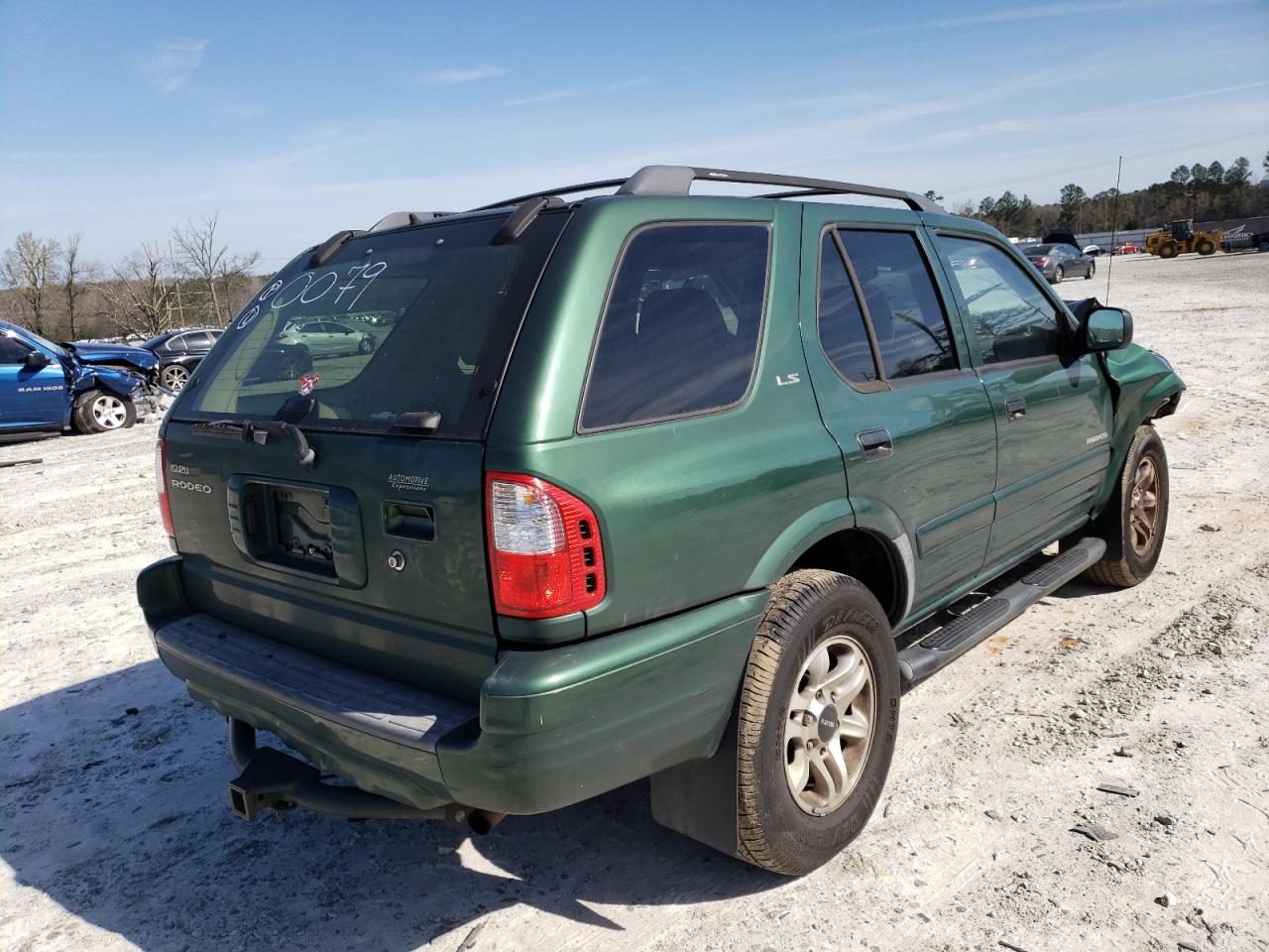 Photo 4 from auction – 2002 ISUZU RODEO S with VIN 4S2CK58W724300079