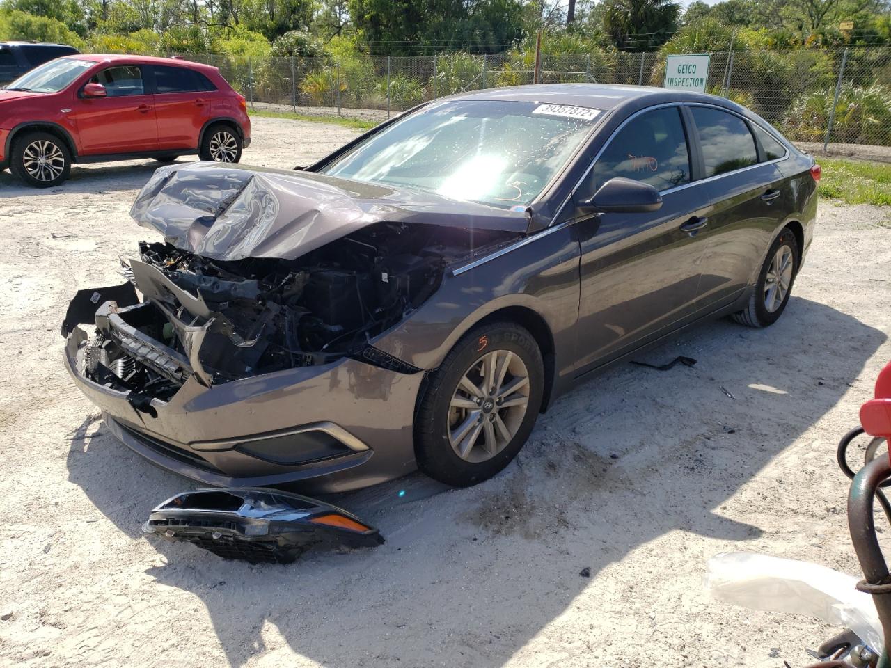 Photo 2 from auction – 2016 HYUNDAI SONATA SE with VIN 5NPE24AF5GH303301