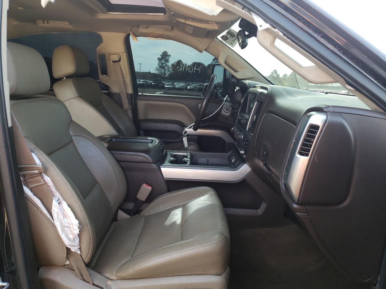 Photo 5 from auction – 2015 CHEVROLET 2500 HD with VIN 1GC1KWE80FF630249