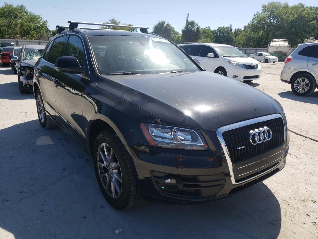 AUDI Q5 PREMIUM 2011 with VIN WA1CFAFP8BA076899 - Photo from auction