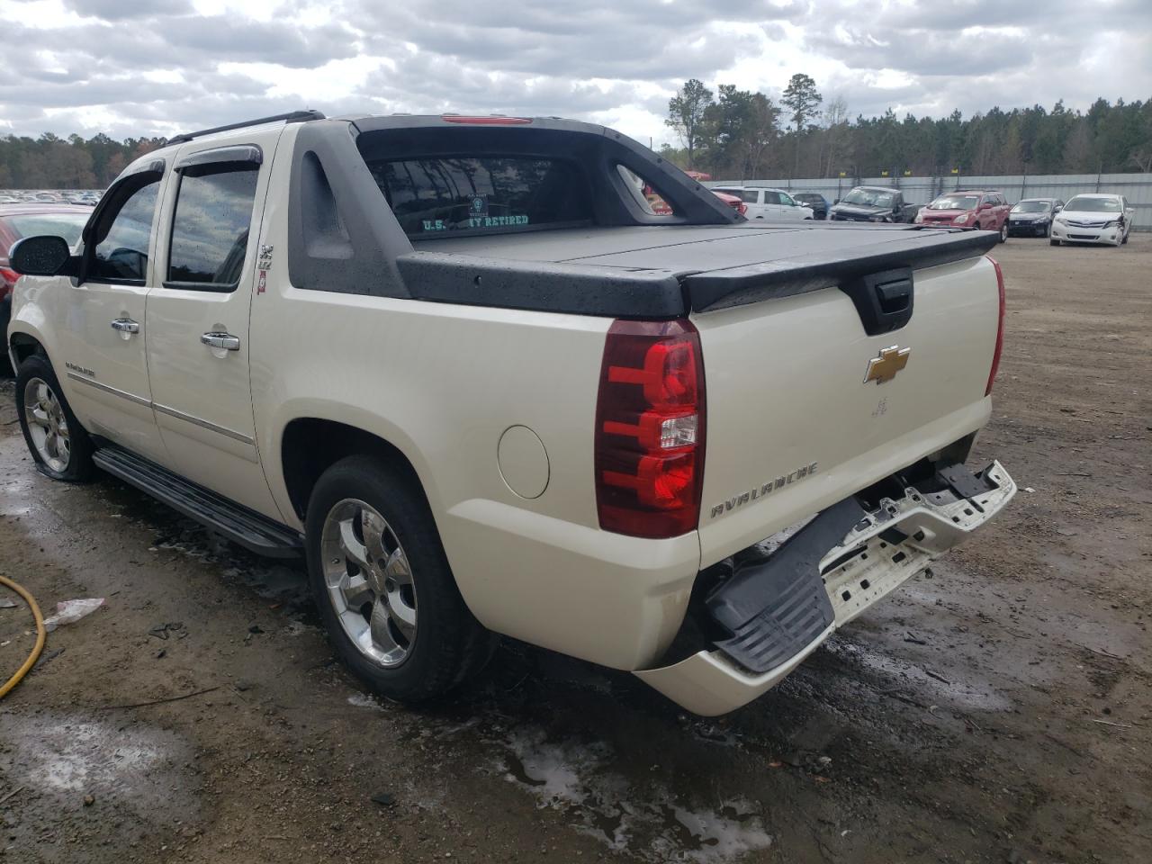 Photo 3 from auction – 2010 CHEVROLET AVALANCHE with VIN 3GNVKGE0XAG240209