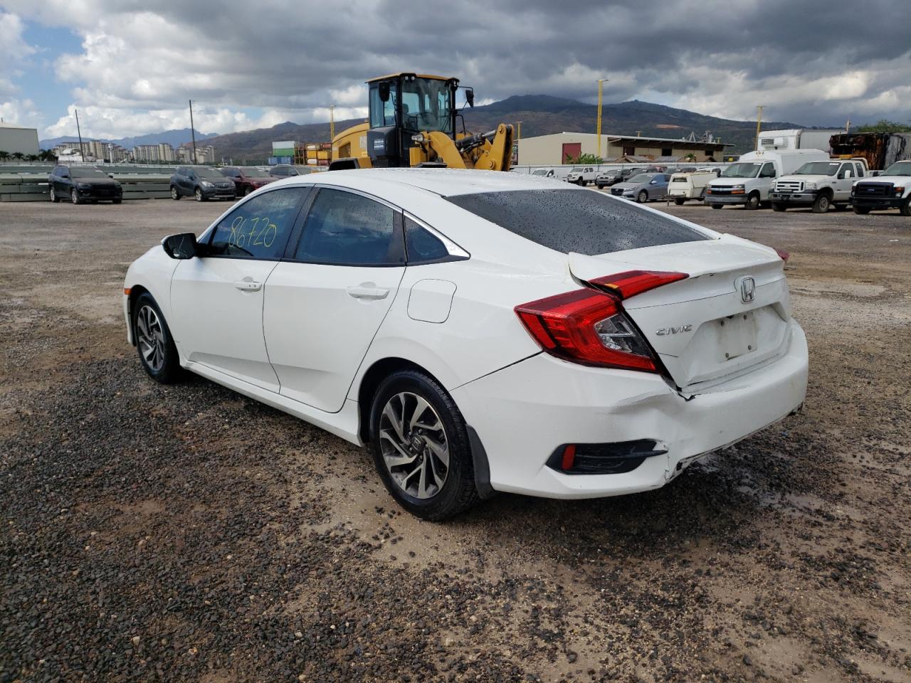 Photo 3 from auction – 2016 HONDA CIVIC EX with VIN 2HGFC2F73GH553282