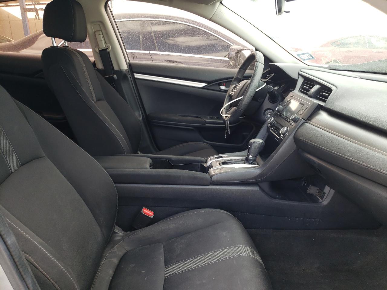 Photo 5 from auction – 2016 HONDA CIVIC LX with VIN 19XFC2F58GE032485
