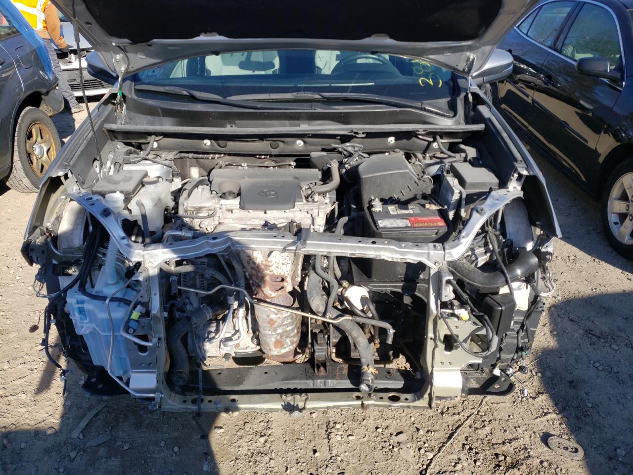Photo 7 from auction – 2016 TOYOTA RAV4 XLE with VIN 2T3RFREV7GW482714