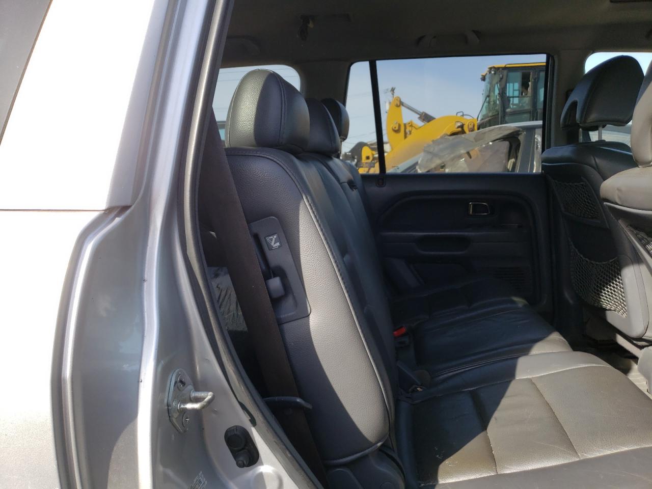 Photo 6 from auction – 2007 HONDA PILOT EXL with VIN 5FNYF18687B027698