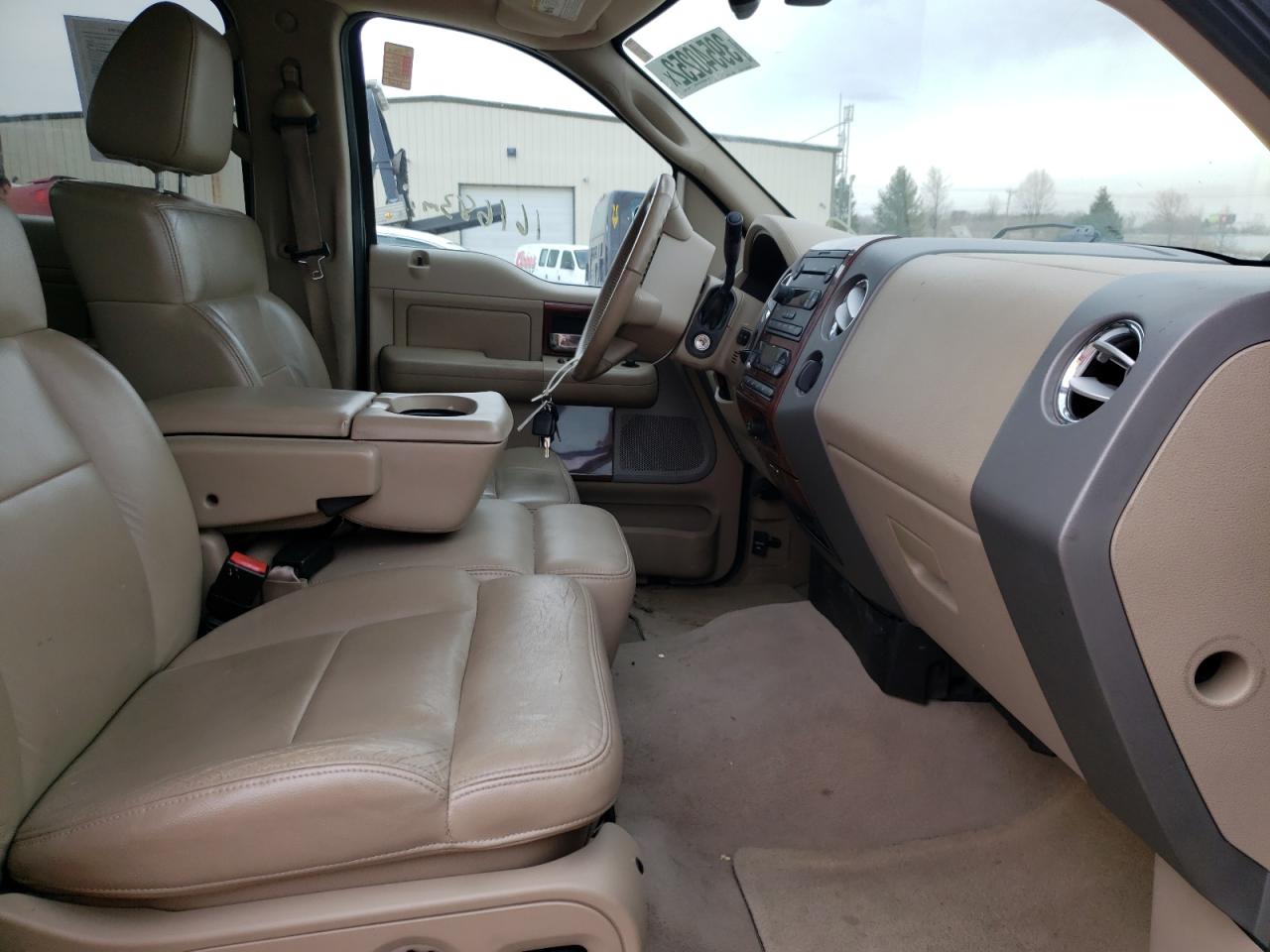 Photo 5 from auction – 2006 FORD F150 SUPER with VIN 1FTPW12V96KD74504