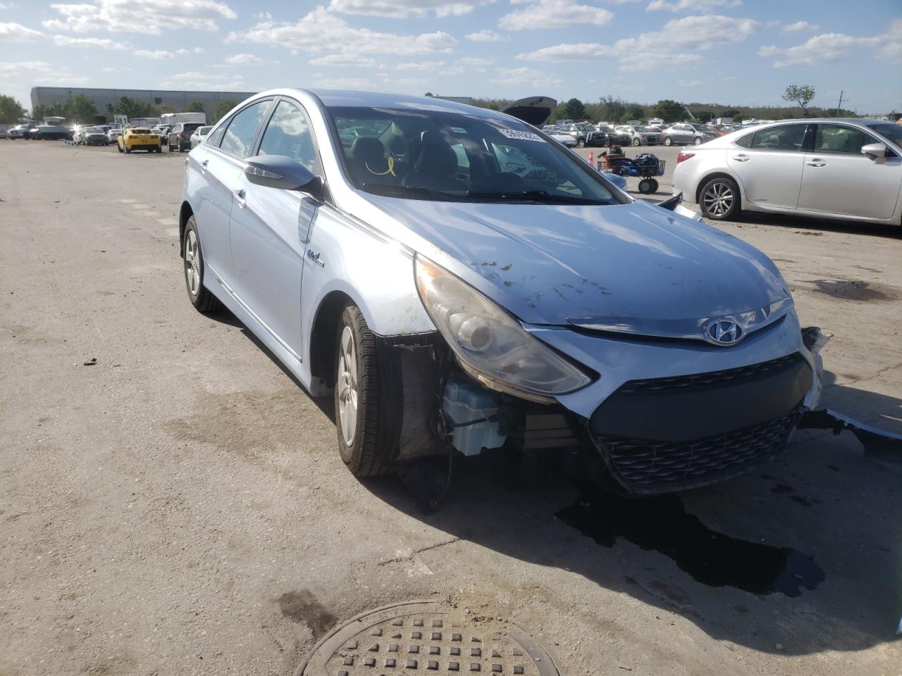 HYUNDAI SONATA HYB 2012 with VIN KMHEC4A40CA044452 - Photo from auction