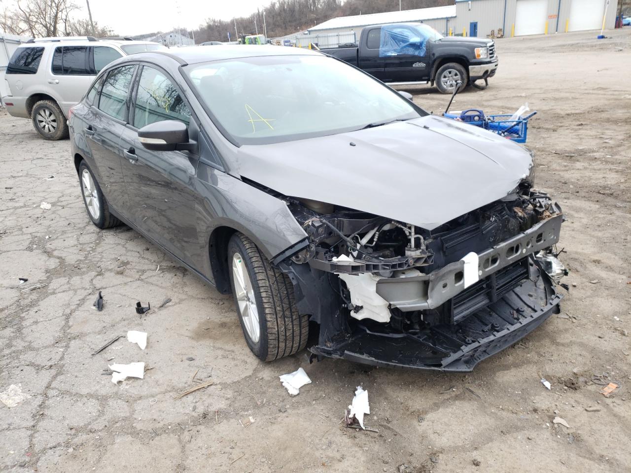 FORD FOCUS SE 2015 with VIN 1FADP3F23FL381346 - Photo from auction