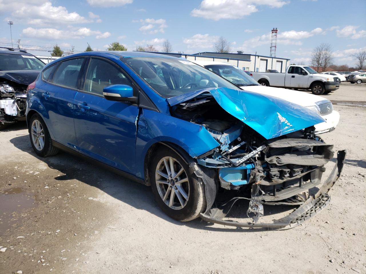 FORD FOCUS SE 2015 with VIN 1FADP3K28FL213594 - Photo from auction