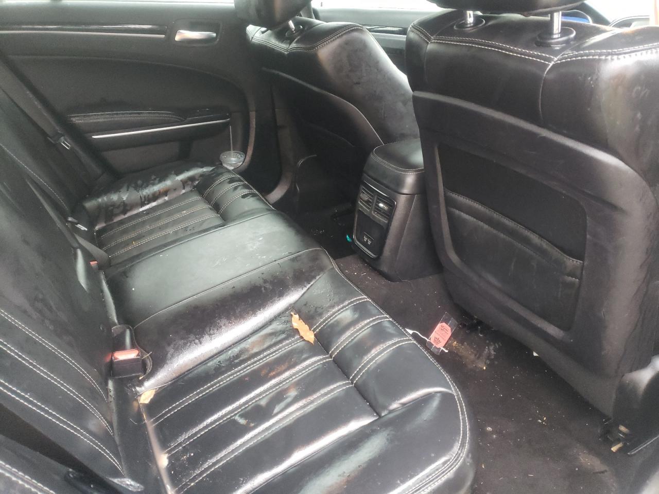 Photo 6 from auction – 2021 CHRYSLER 300 S with VIN 2C3CCABG0MH546033