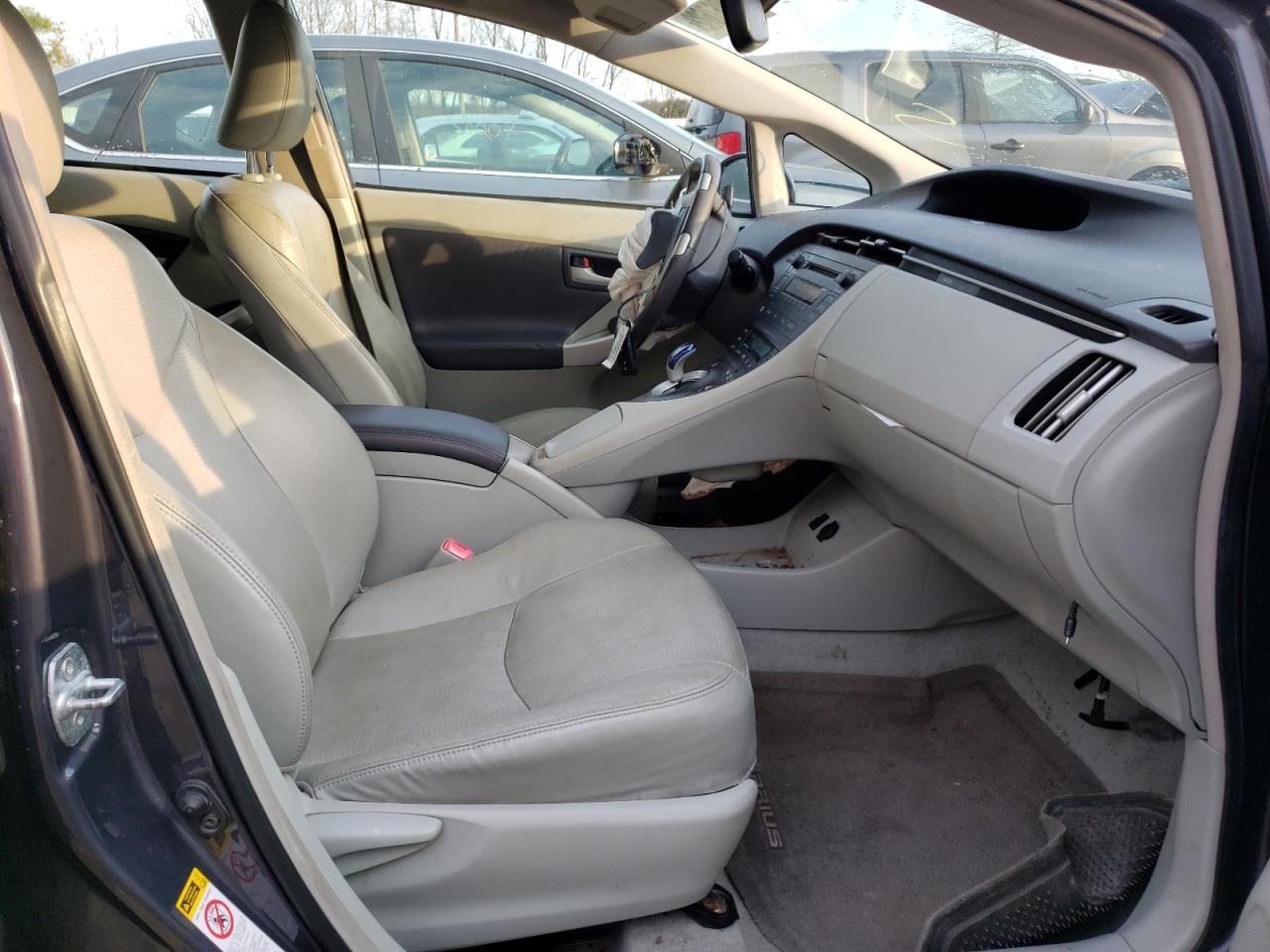 Photo 5 from auction – 2010 TOYOTA PRIUS with VIN JTDKN3DU9A0171128
