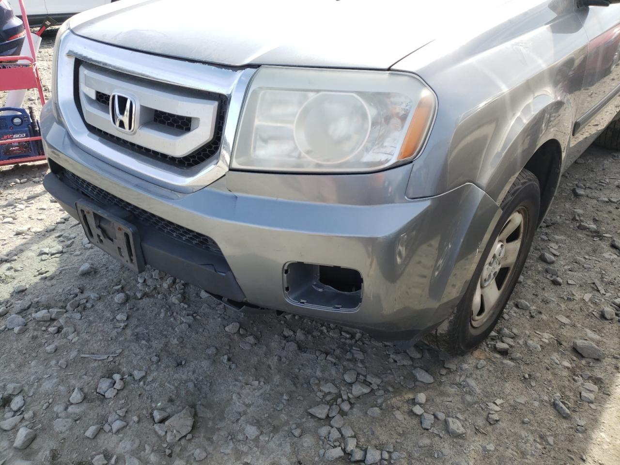 Photo 9 from auction – 2009 HONDA PILOT LX with VIN 5FNYF482X9B051566