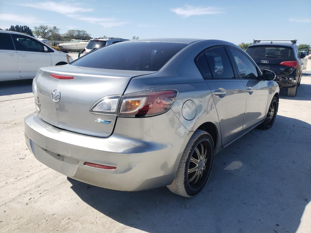 Photo 4 from auction – 2013 MAZDA 3 I with VIN JM1BL1U79D1712164