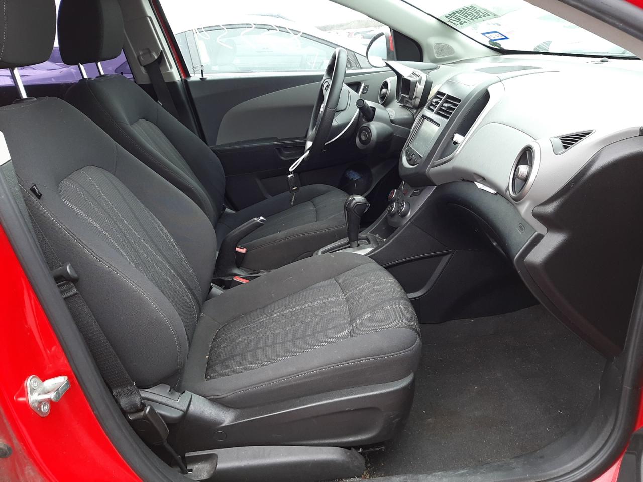 Photo 5 from auction – 2015 CHEVROLET SONIC LT with VIN 1G1JC5SH0F4141429