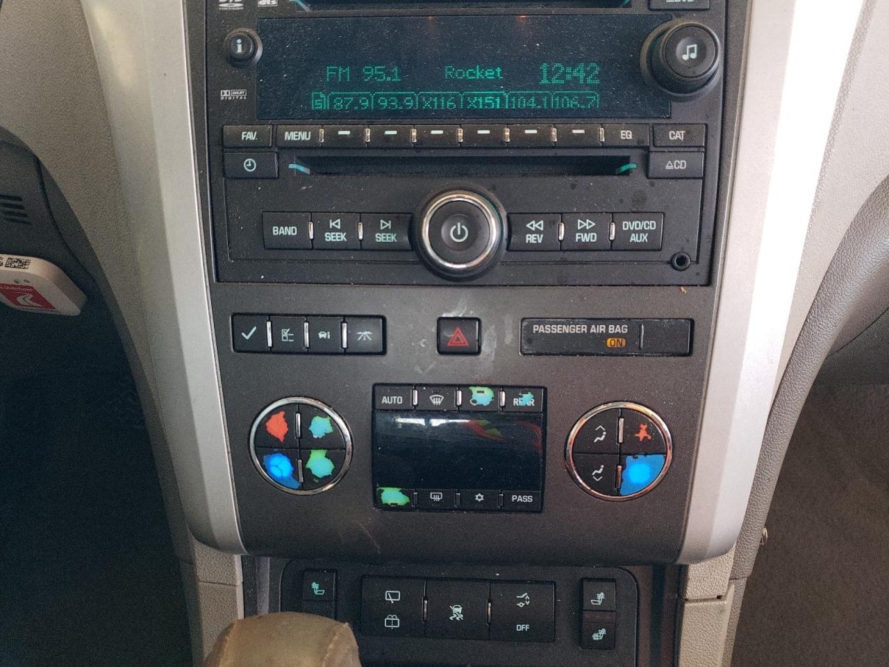 Photo 9 from auction – 2009 CHEVROLET TRAVERSE L with VIN 1GNER23D29S123958