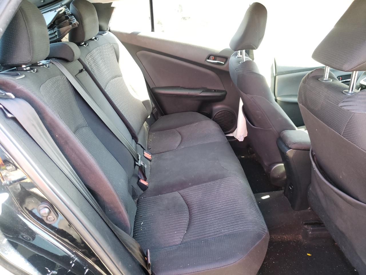 Photo 6 from auction – 2017 TOYOTA PRIUS with VIN JTDKBRFU0H3043684