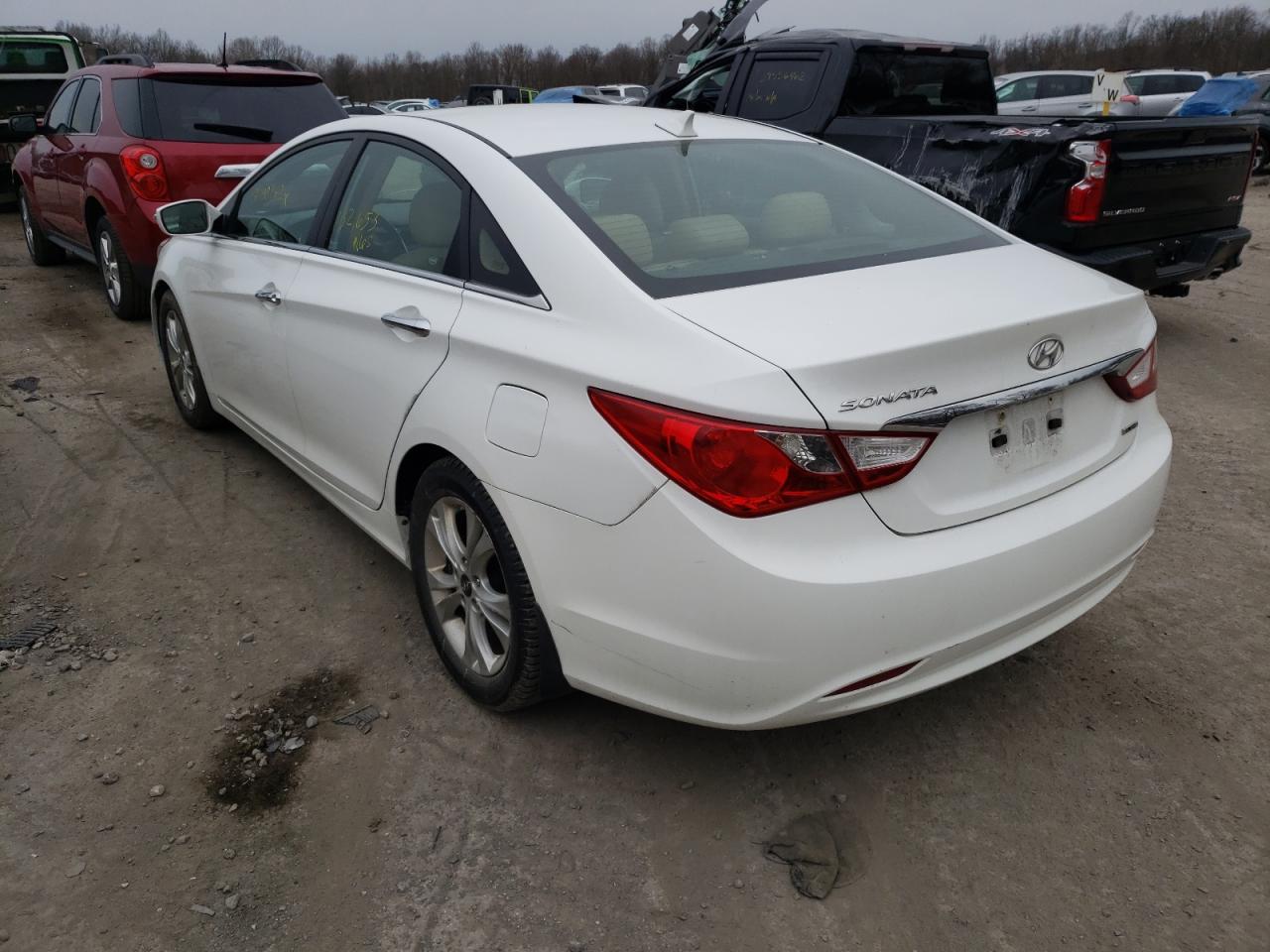 Фото 3 с аукциона – 2011 HYUNDAI SONATA SE с VIN 5NPEC4AC2BH102161