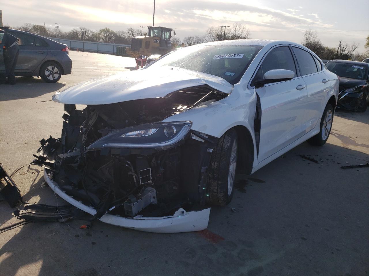 Photo 2 from auction – 2015 CHRYSLER 200 LIMITE with VIN 1C3CCCAB8FN557504