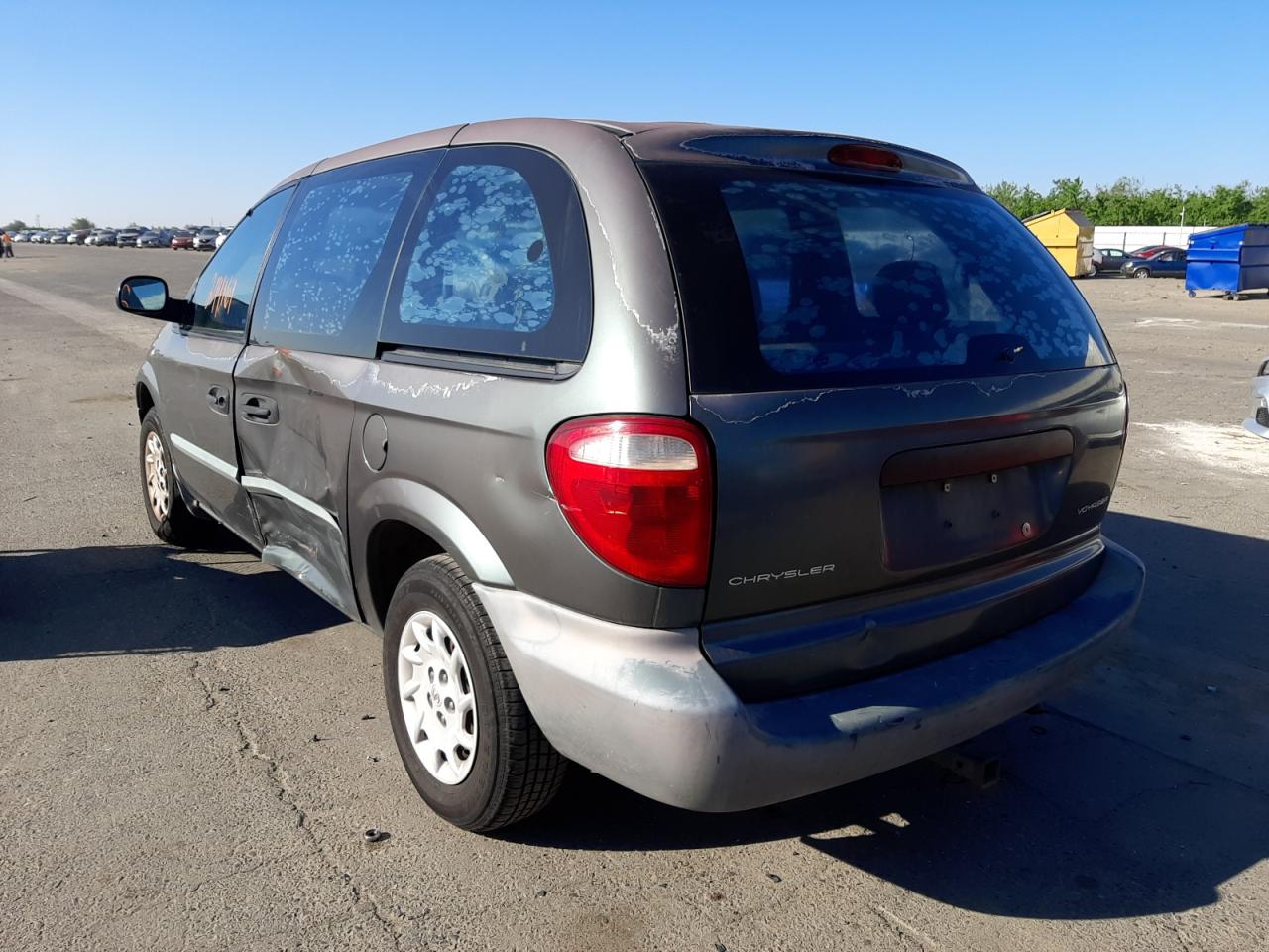 Photo 3 from auction – 2002 CHRYSLER VOYAGER with VIN 1C4GJ25B32B587898