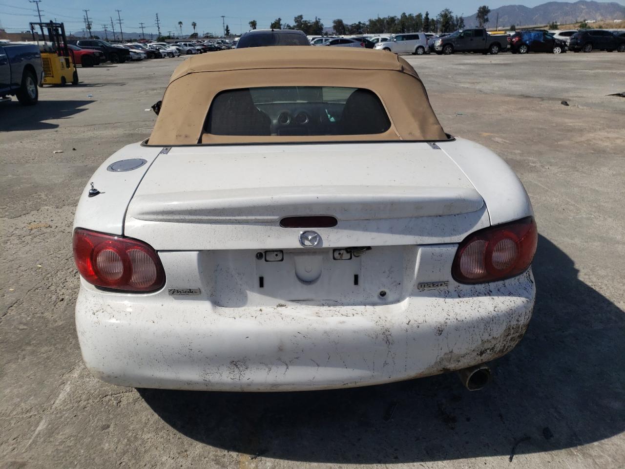 Photo 6 from auction – 2003 MAZDA MX-5 MIATA with VIN JM1NB353130312949