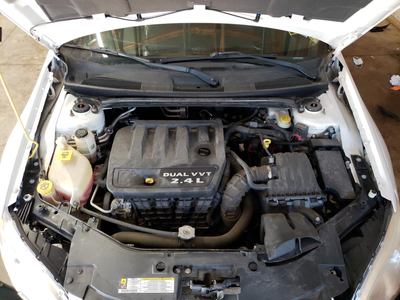Photo 7 from auction – 2011 CHRYSLER 200 LX with VIN 1C3BC4FB7BN522537