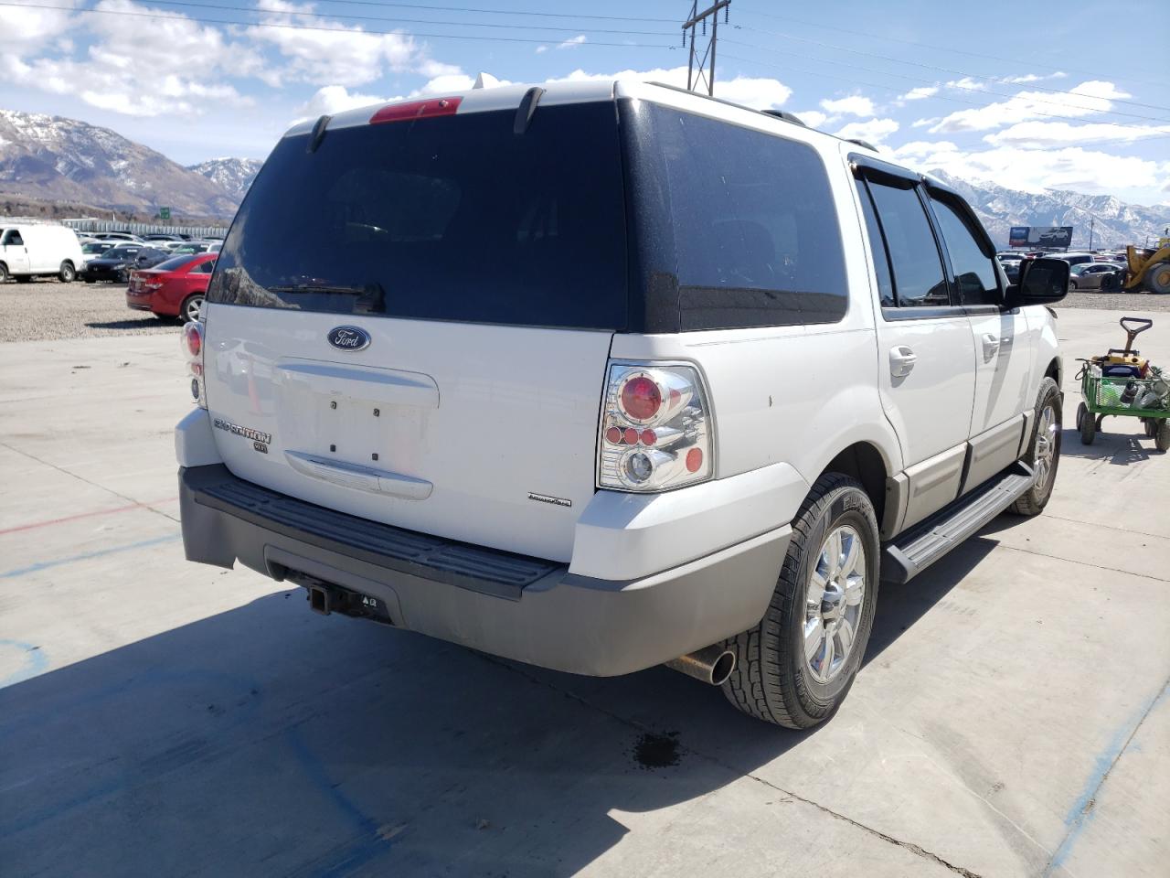 Photo 4 from auction – 2003 FORD EXPEDITION with VIN 1FMFU16L13LB01052