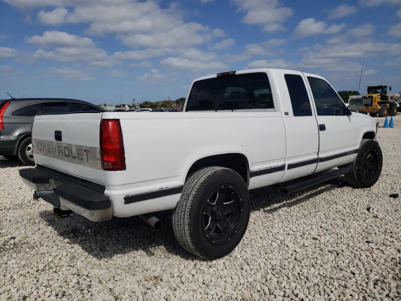 Photo 4 from auction – 1994 CHEVROLET GMT-400 K1 with VIN 2GCEC19K0R1294995