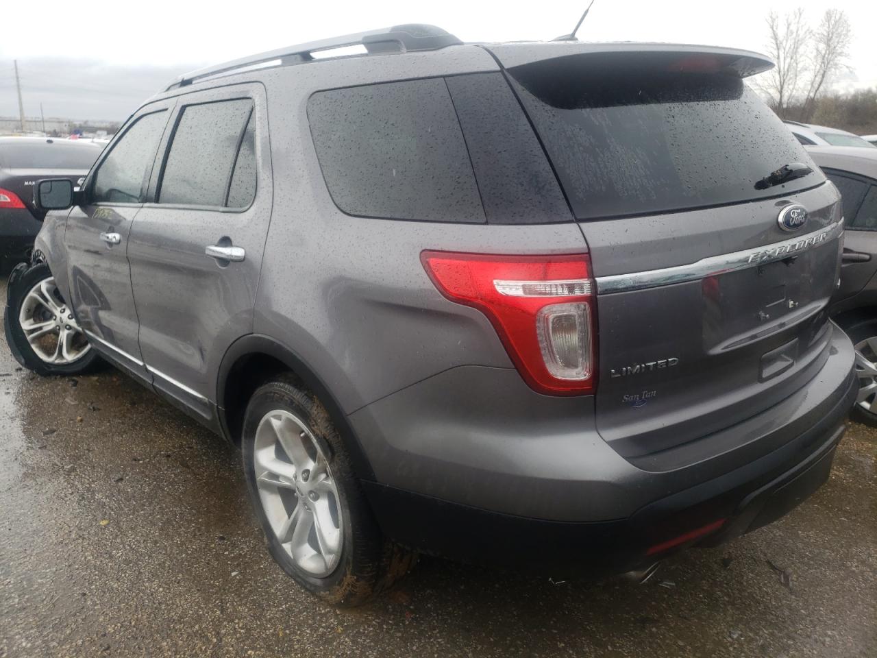 Photo 3 from auction – 2013 FORD EXPLORER L with VIN 1FM5K8F82DGC14976