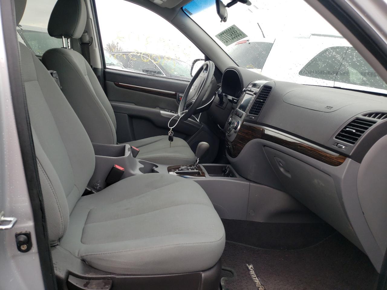Photo 5 from auction – 2010 HYUNDAI SANTA FE G with VIN 5NMSGDAB7AH414972