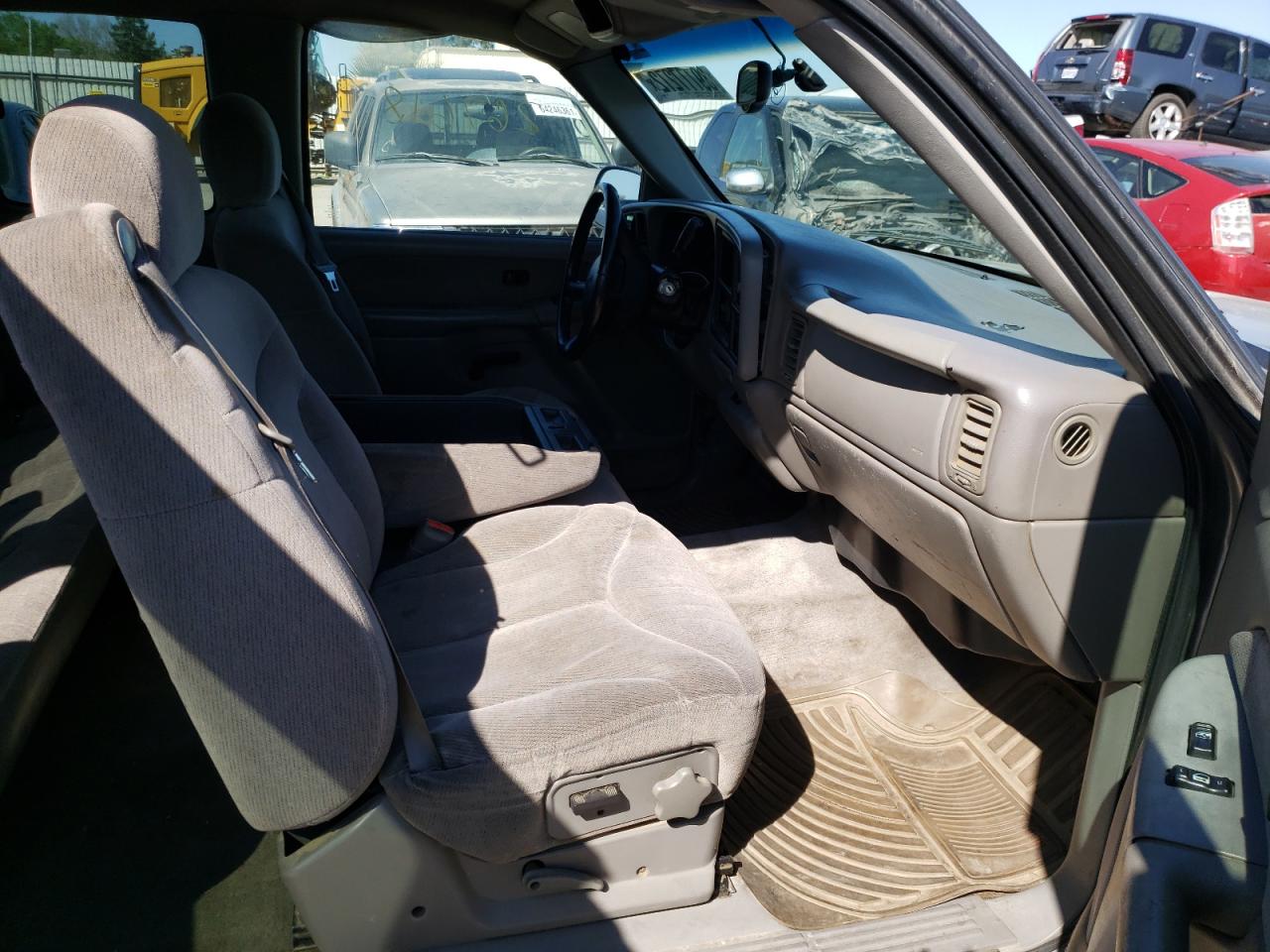 Photo 5 from auction – 2000 GMC NEW SIERRA with VIN 2GTEC19T6Y1189849