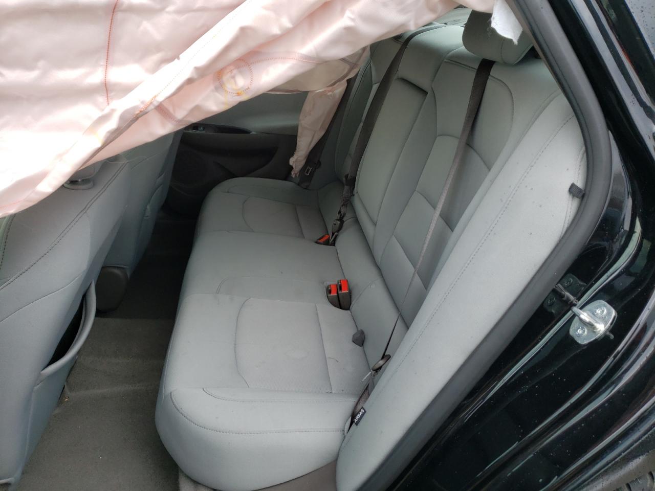 Photo 6 from auction – 2019 CHEVROLET MALIBU LT with VIN 1G1ZD5ST8KF109945