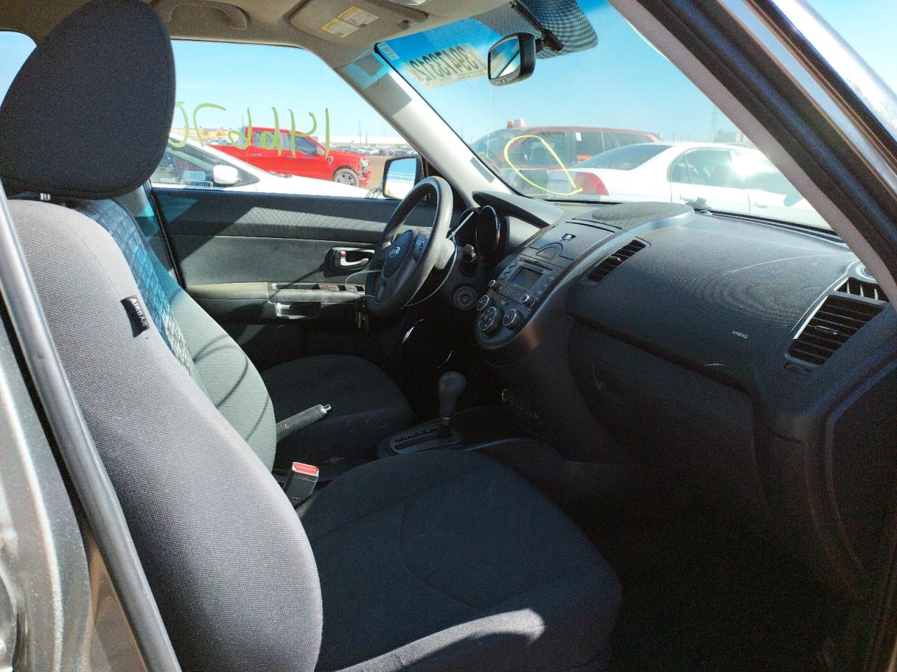 Foto 5 de la subasta – 2010 KIA SOUL + con VIN KNDJT2A22A7164480