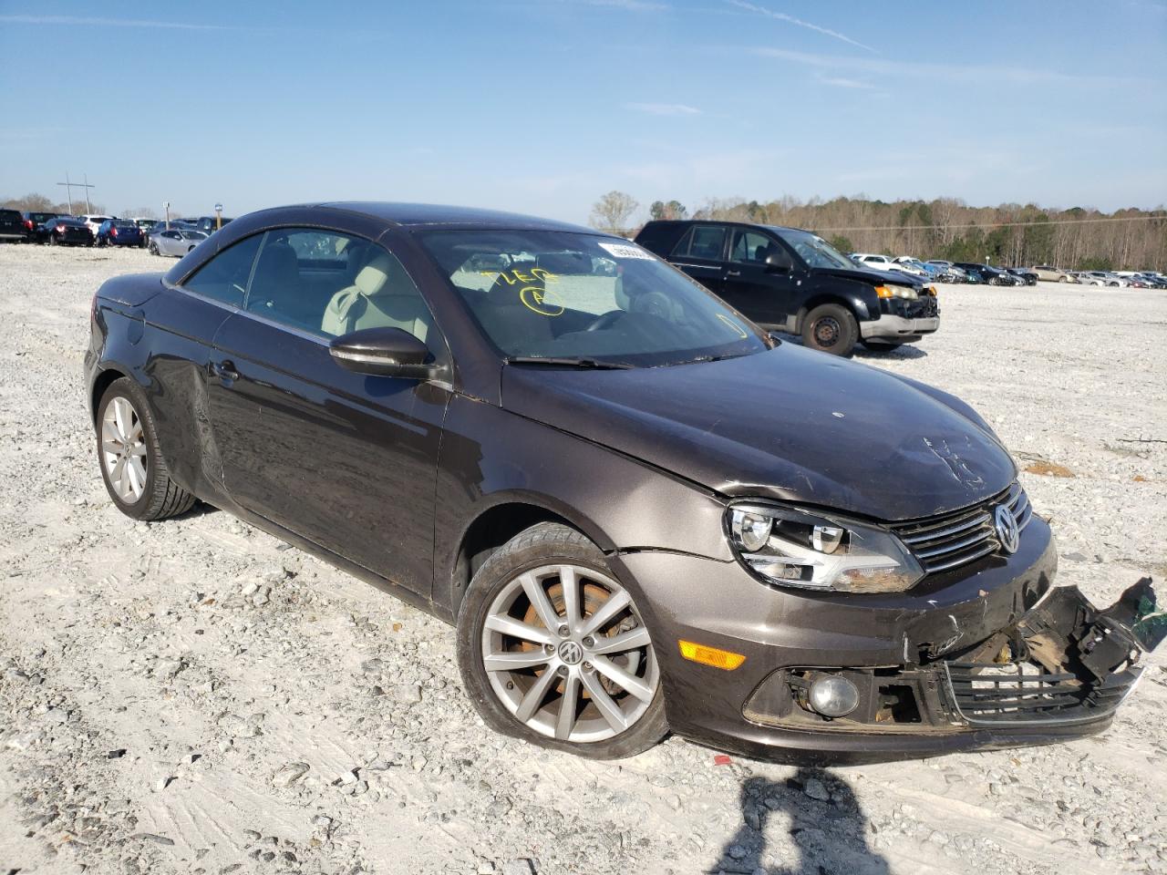VOLKSWAGEN EOS KOMFOR 2013 with VIN WVWBW8AHXDV004012 - Photo from auction