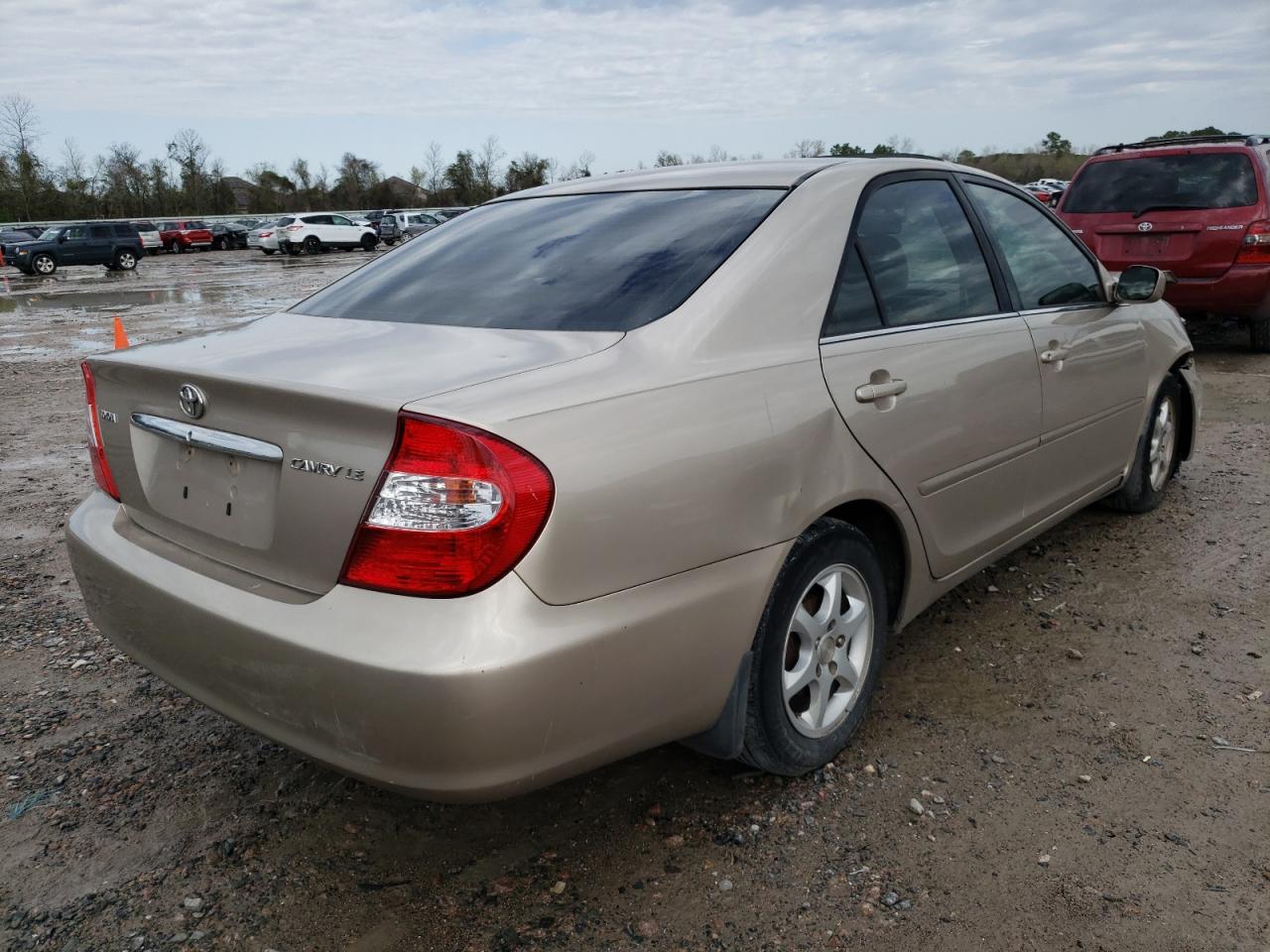 Photo 4 from auction – 2002 TOYOTA CAMRY LE with VIN 4T1BE32K42U512071