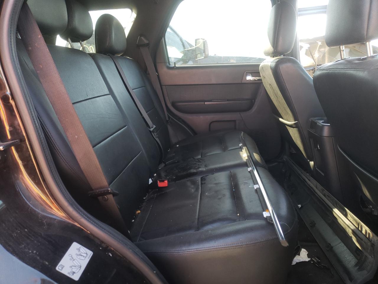 Photo 6 from auction – 2010 FORD ESCAPE LIM with VIN 1FMCU0E79AKC44593