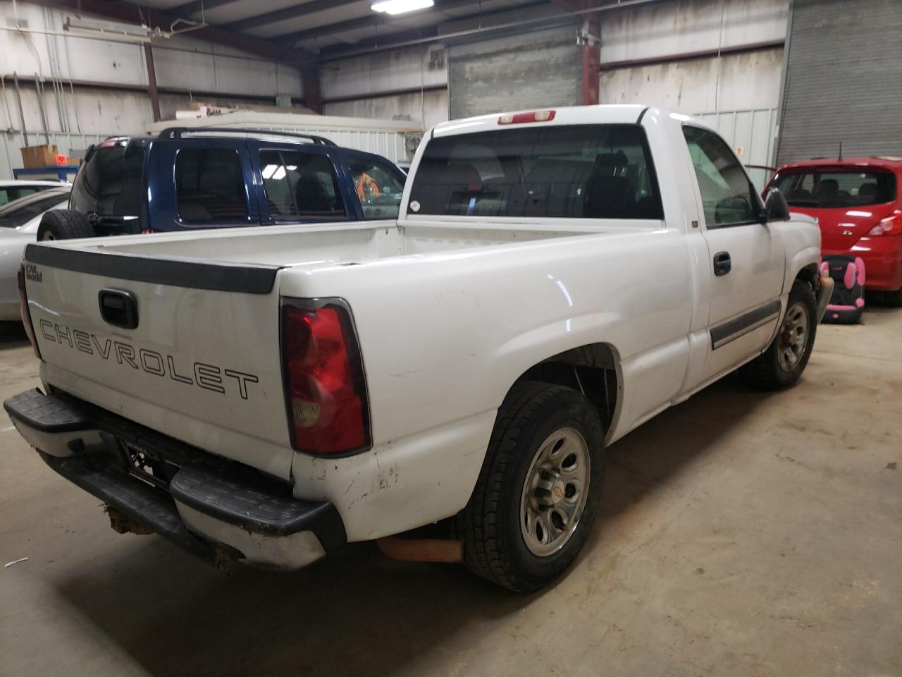 Photo 4 from auction – 2005 CHEVROLET SILVERADO with VIN 1GCEC14X25Z226005