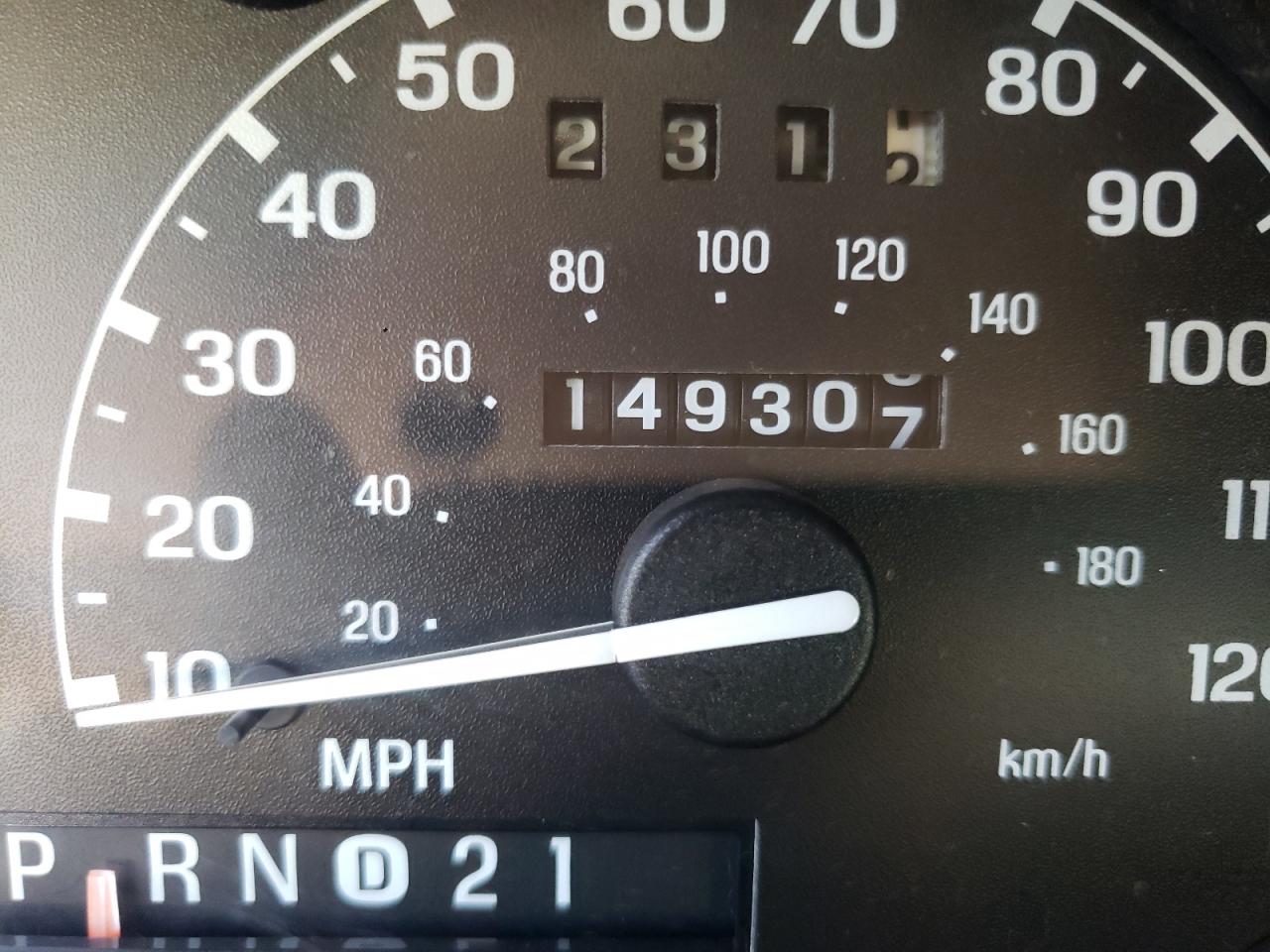 Photo 8 from auction – 2001 FORD EXPLORER X with VIN 1FMZU63E81ZA46805