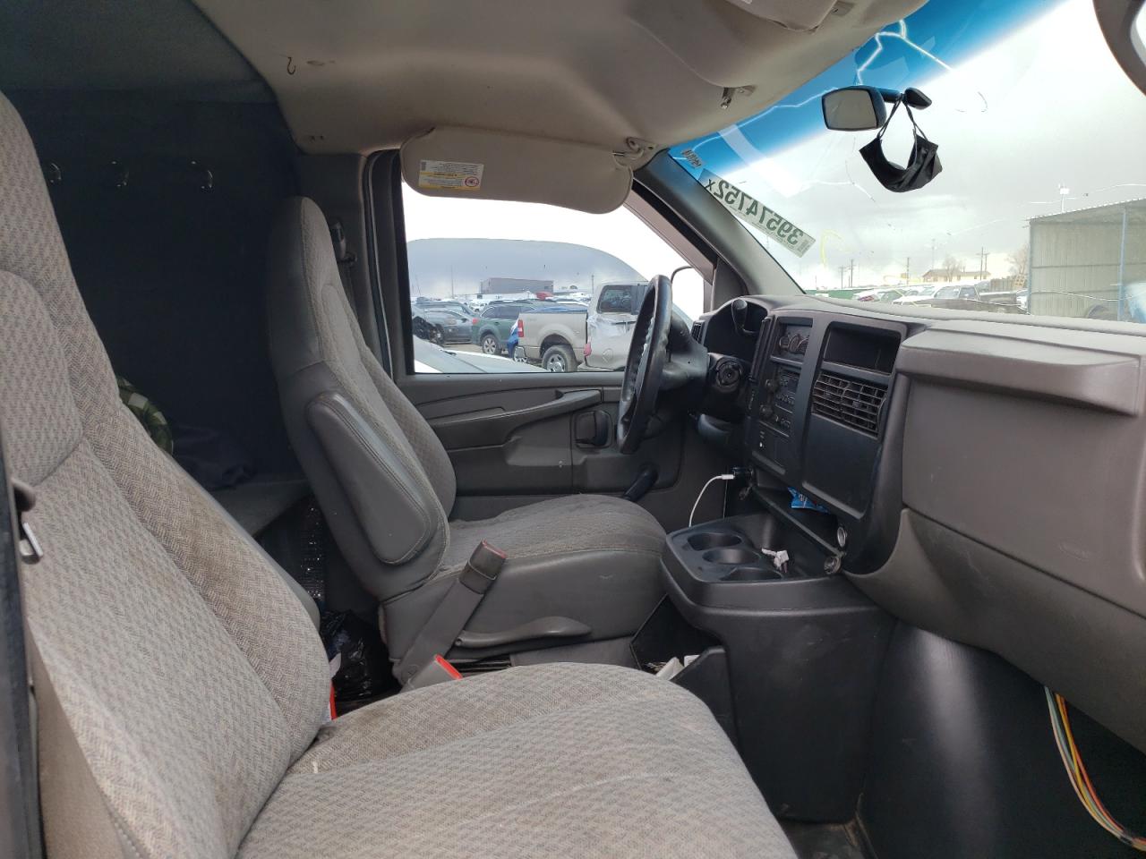 Photo 5 from auction – 2007 CHEVROLET EXPRESS G2 with VIN 1GCGG29U871172020
