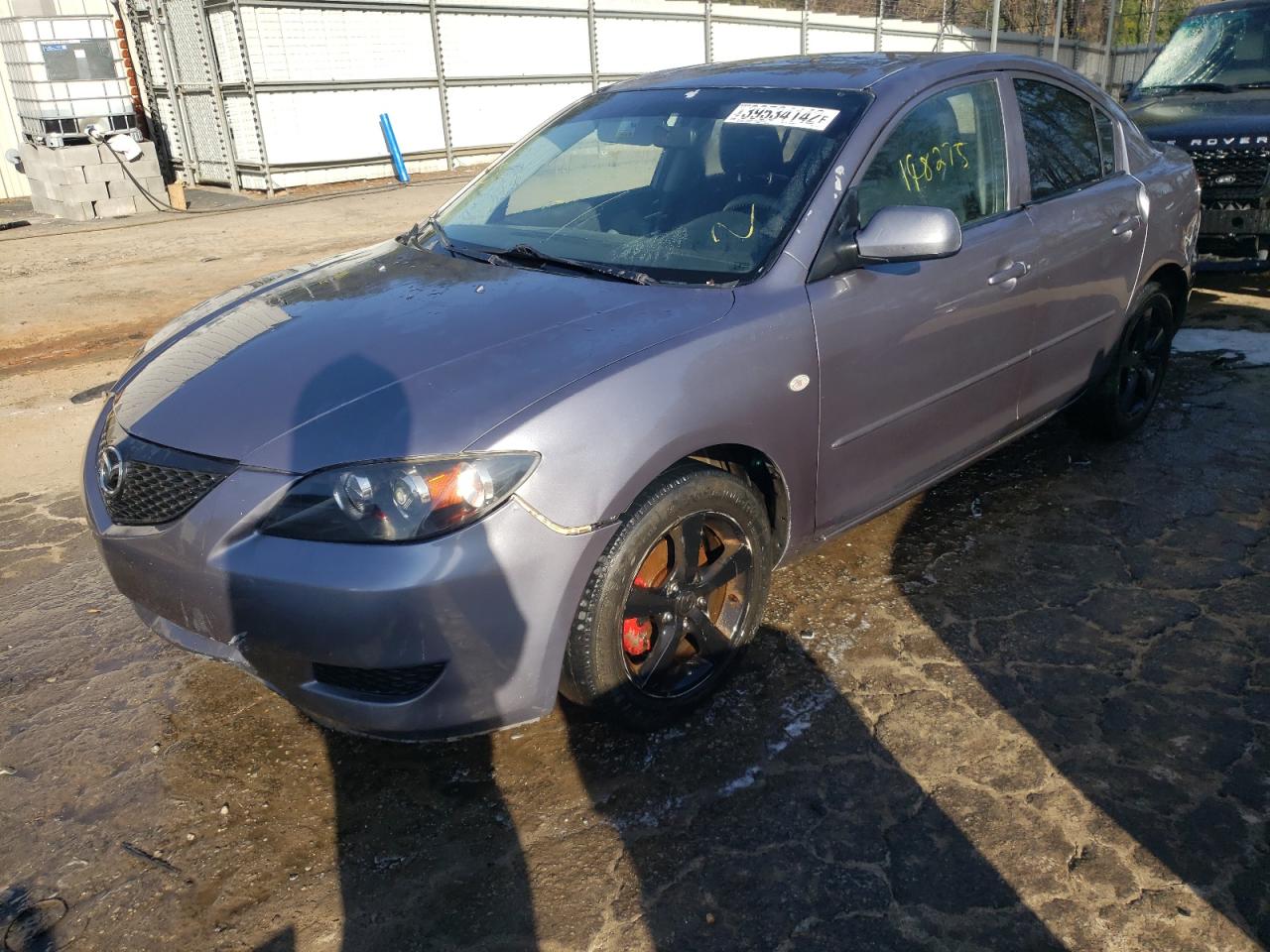 Photo 2 from auction – 2005 MAZDA 3 I with VIN JM1BK12FX51249823
