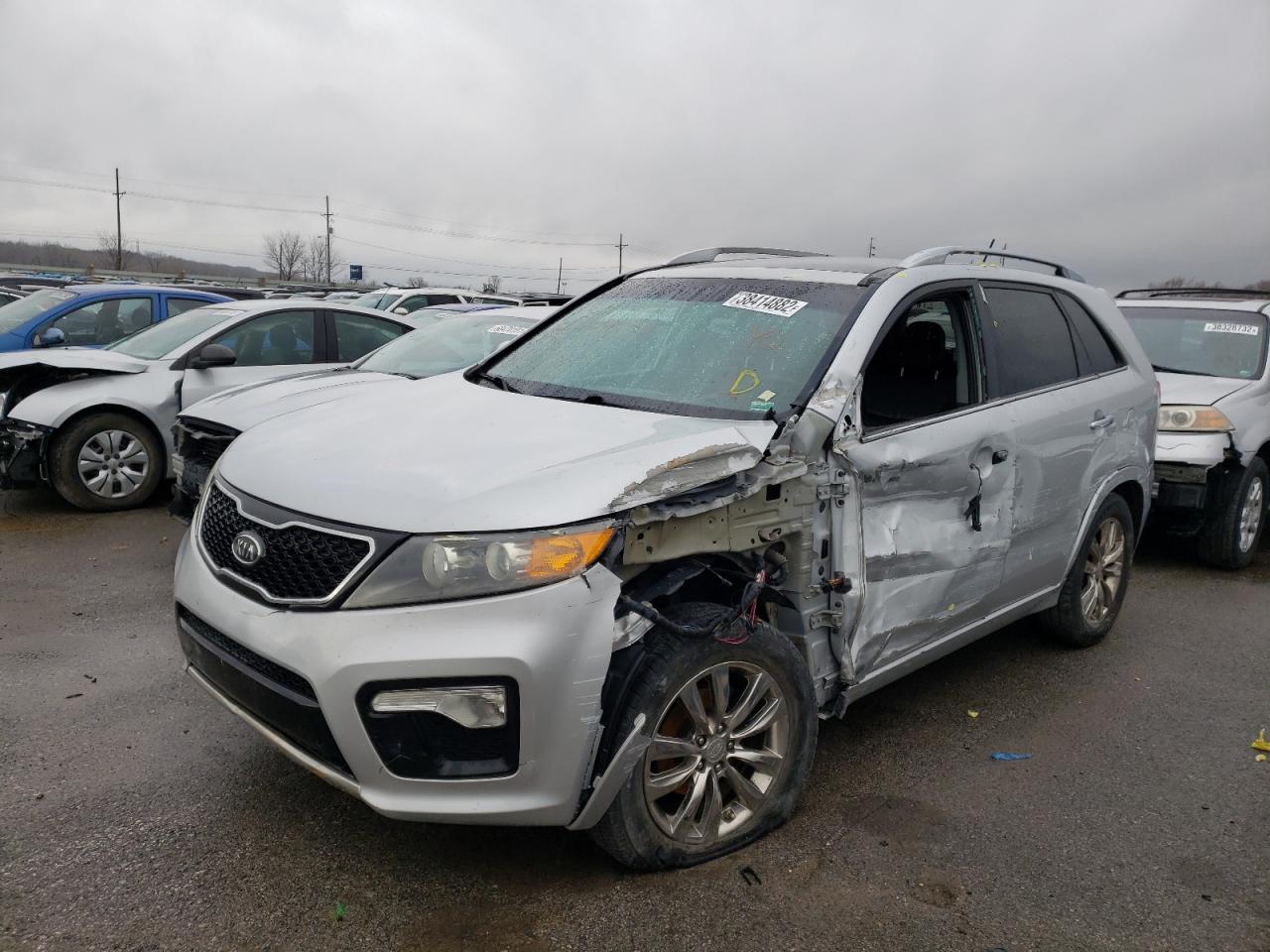 Photo 2 from auction – 2012 KIA SORENTO SX with VIN 5XYKWDA20CG204679