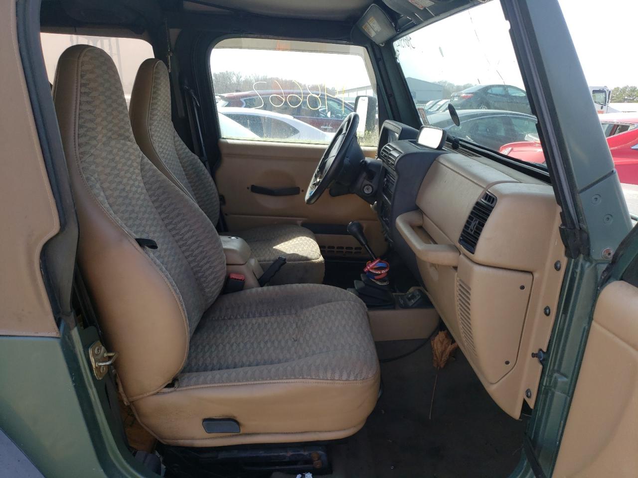 Photo 5 from auction – 2000 JEEP WRANGLER with VIN 1J4FA49S9YP763845