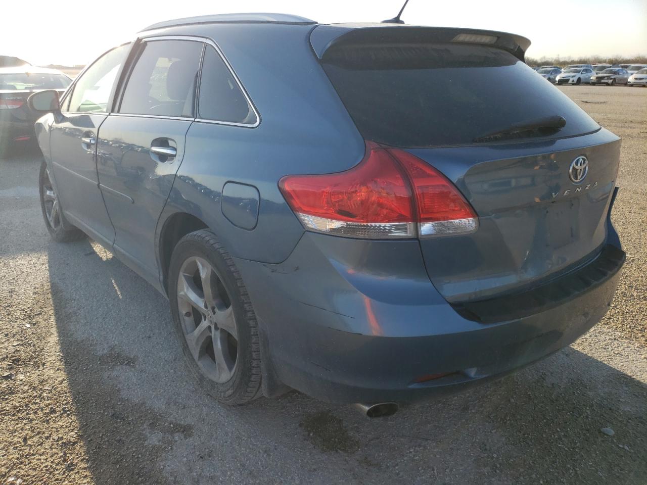 Photo 3 from auction – 2010 TOYOTA VENZA with VIN 4T3ZK3BB1AU024564