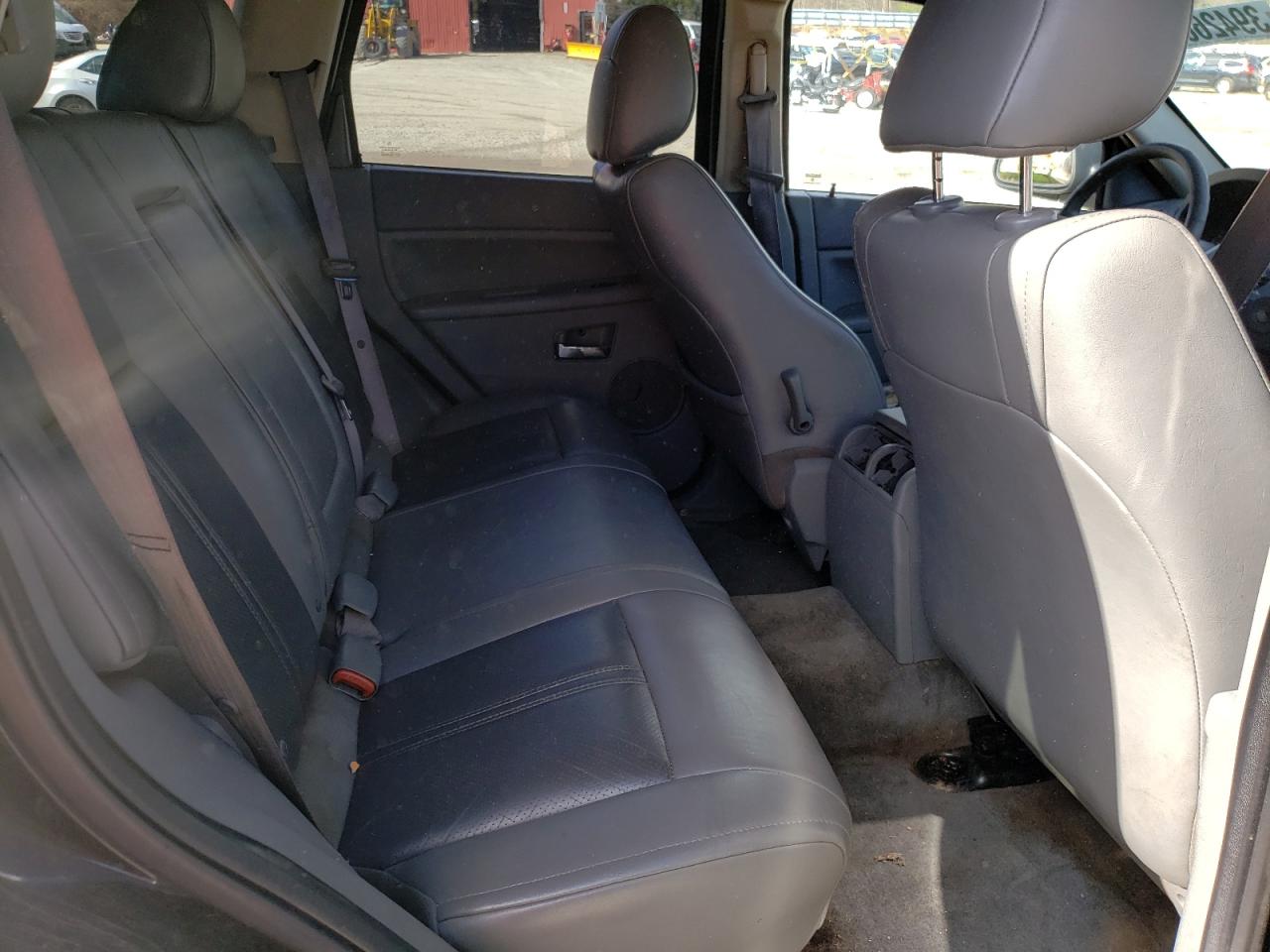 Photo 6 from auction – 2006 JEEP GRAND CHER with VIN 1J4HR58N76C290261