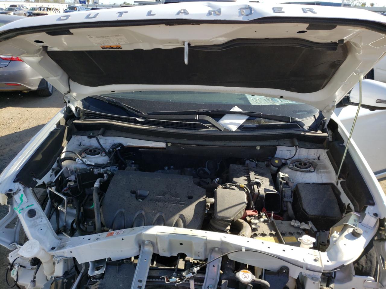 Photo 7 from auction – 2020 MITSUBISHI OUTLANDER with VIN JA4AD3A30LZ004269