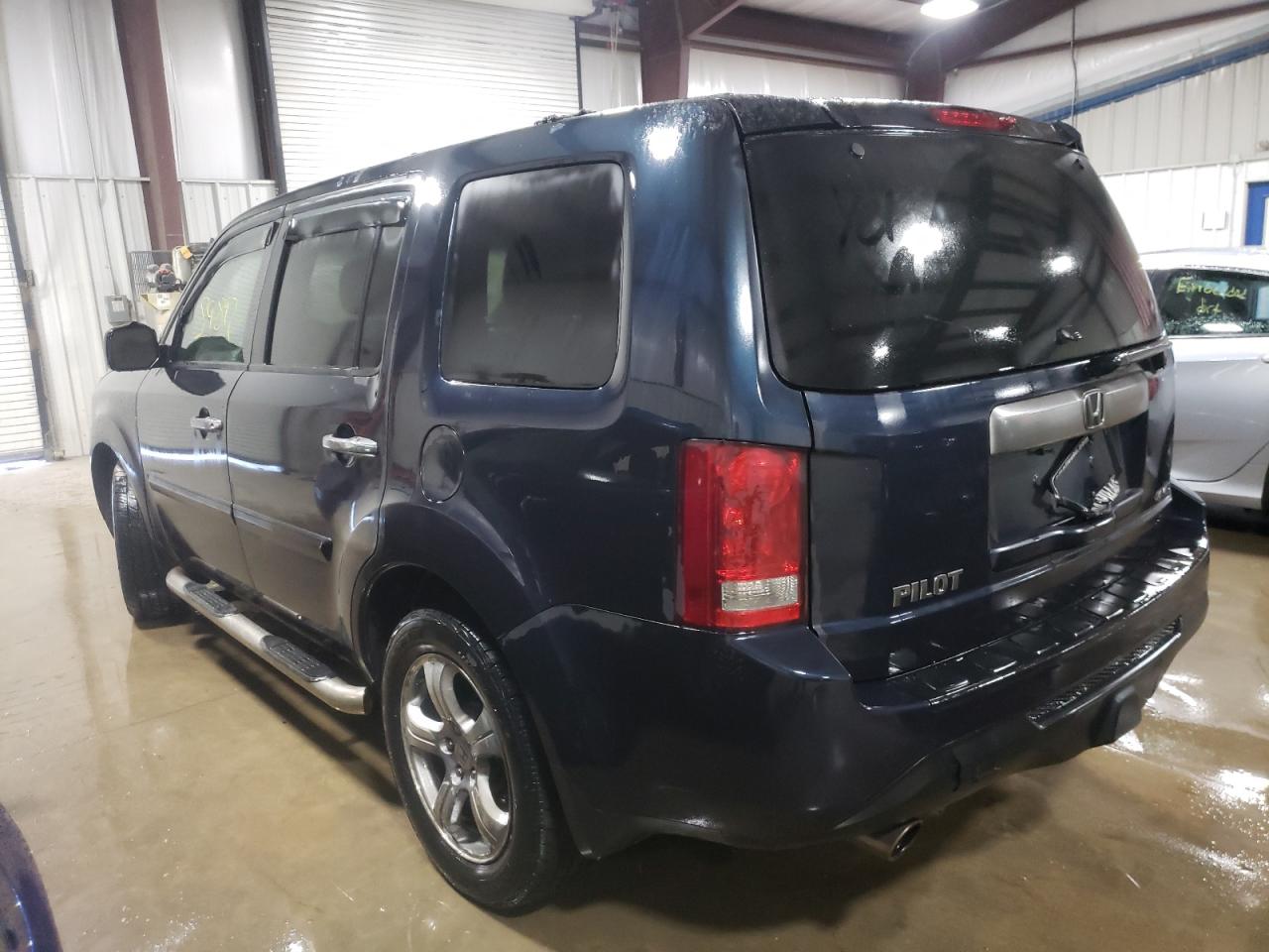 Photo 3 from auction – 2012 HONDA PILOT EX with VIN 5FNYF4H40CB022179